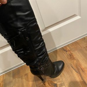 Goby Guess boots women’s black boots